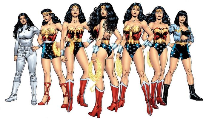 Wonder Woman in verschillende outfits